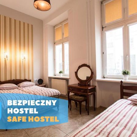 Puffa Hostel Lux Varsovia Exterior foto